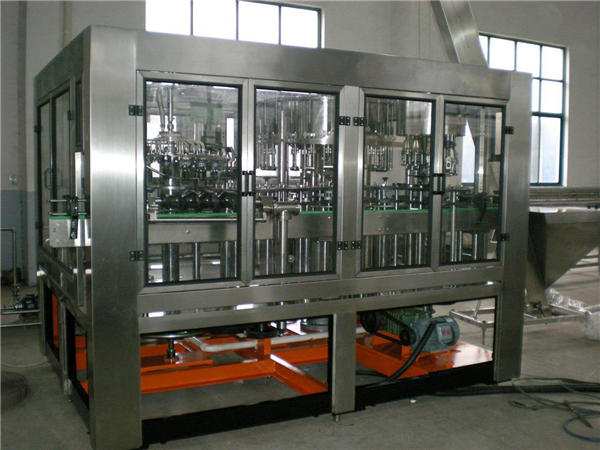 Màquina automàtica d’ompliment d’aigua en ampolla de vidre