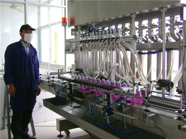 màquina d'ompliment de líquids d'ampolla